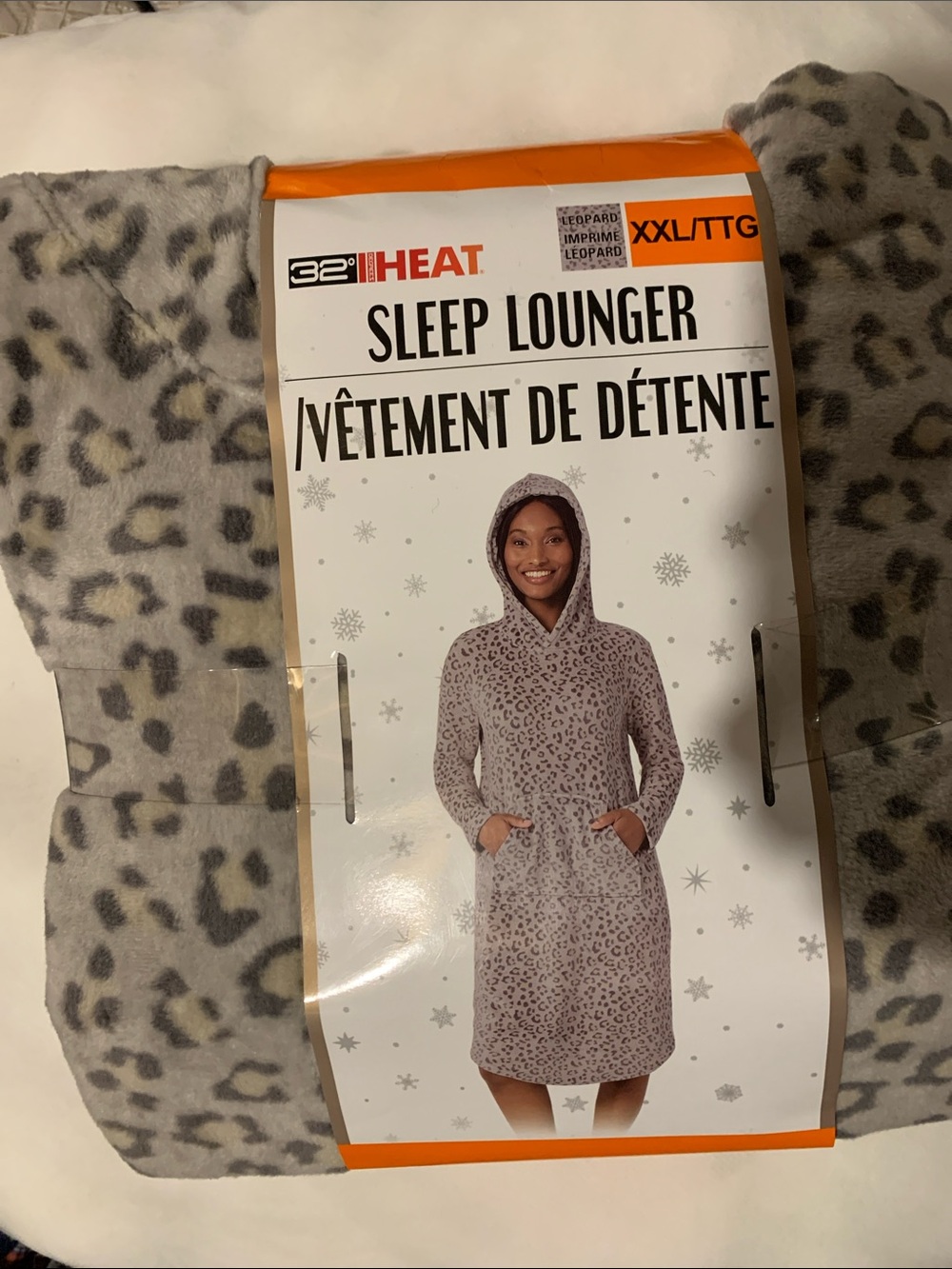 32 Degrees Heat Women's Leopard Hooded Sleep Lounger - Light Gray